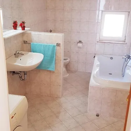 Edita Apartment *