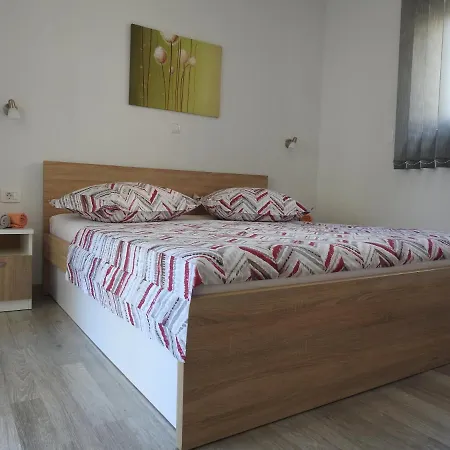 Edita Apartment *