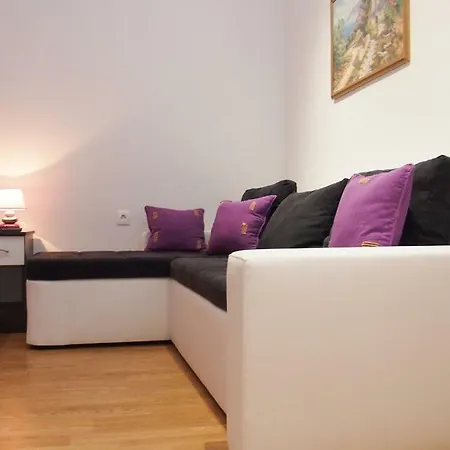 Apartament Edita *